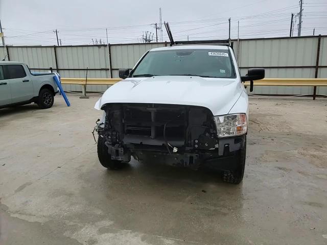 2016 RAM 1500 - Image 14