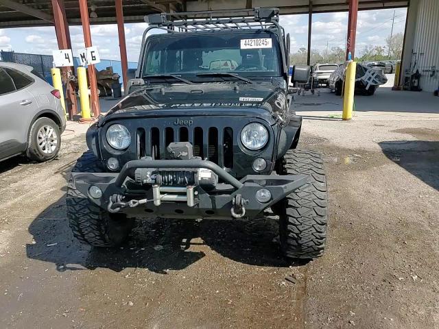 2016 Jeep Wrangler - Image 12