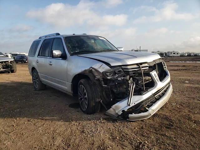 2016 Lincoln Navigator - Image 12