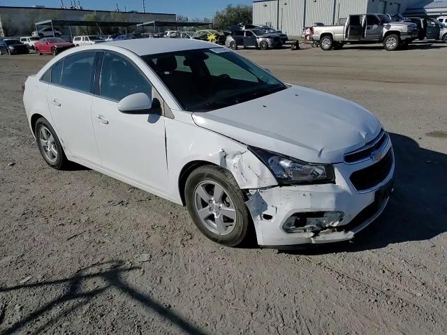 2015 Chevrolet Cruze - Image 11