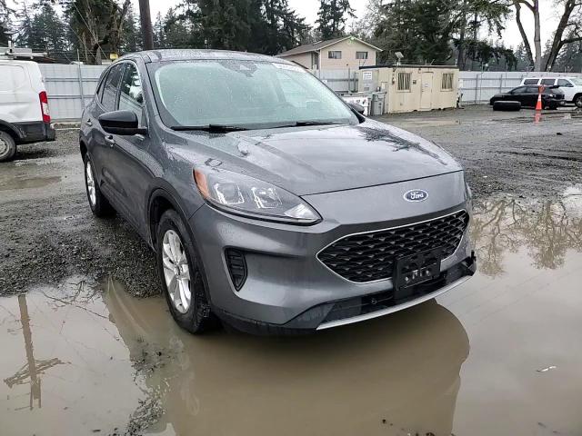 2022 Ford Escape - Image 12