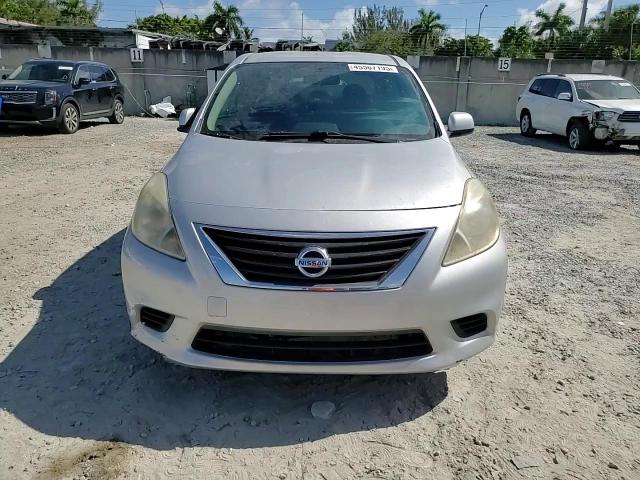2012 Nissan Versa - Image 13