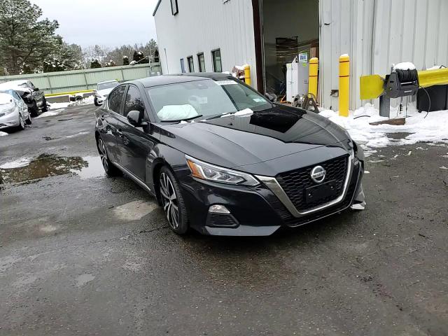 2021 Nissan Altima - Image 10