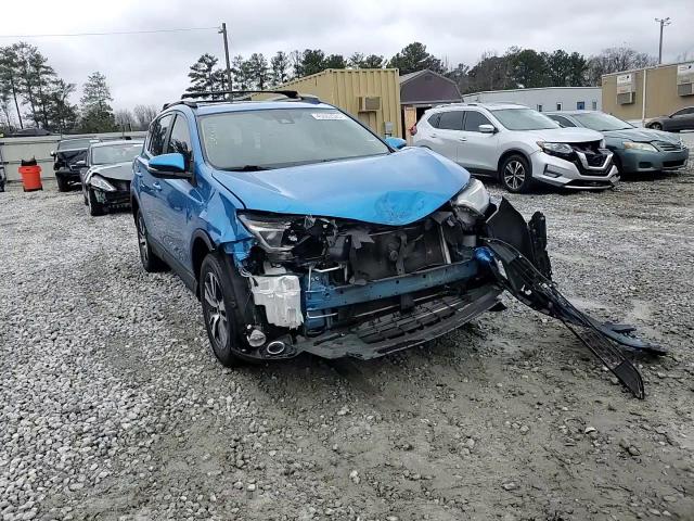 2017 Toyota RAV 4 - Image 14