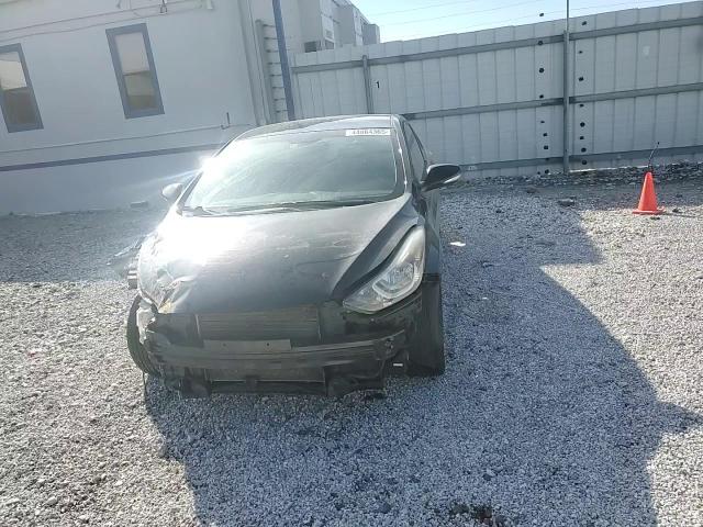 2014 Hyundai Elantra - Image 10