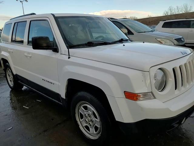 2015 Jeep Liberty (Patriot) - Image 14