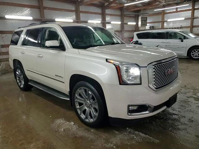 2015 GMC Yukon - Image 14
