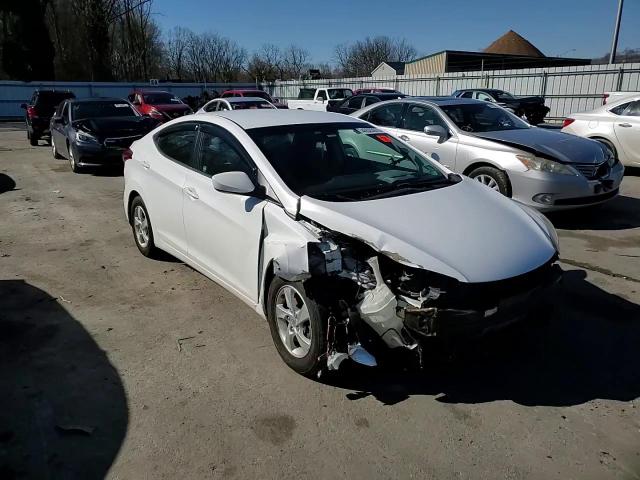 2014 Hyundai Elantra - Image 11