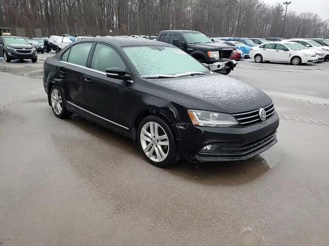 2017 Volkswagen Jetta - Image 11