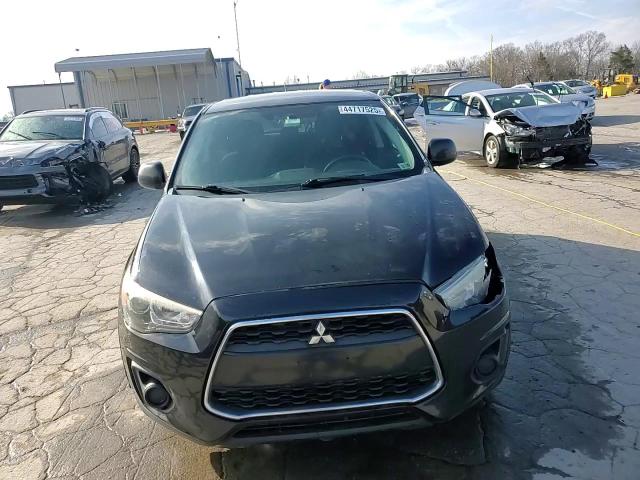 2014 Mitsubishi Outlander - Image 14