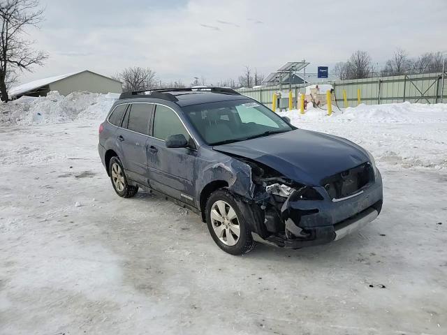 2011 Subaru Outback - Image 12