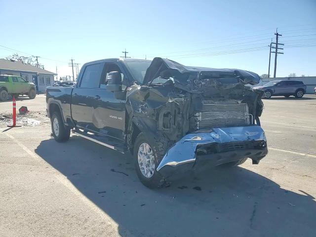 2020 Chevrolet Silverado - Image 11
