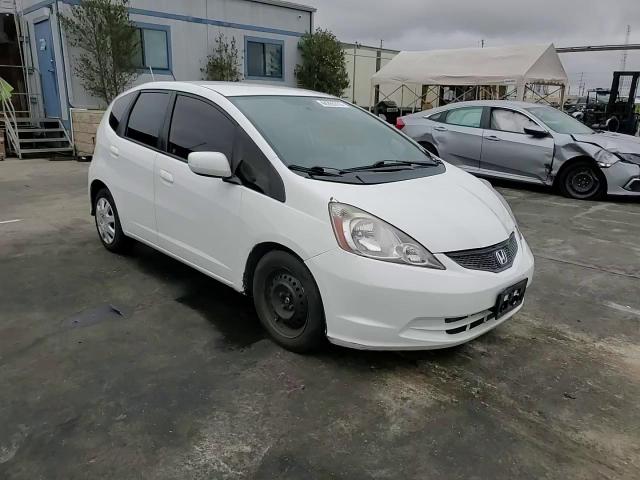 2013 Honda Fit - Image 11