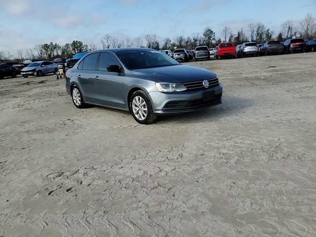 2015 Volkswagen Jetta - Image 11