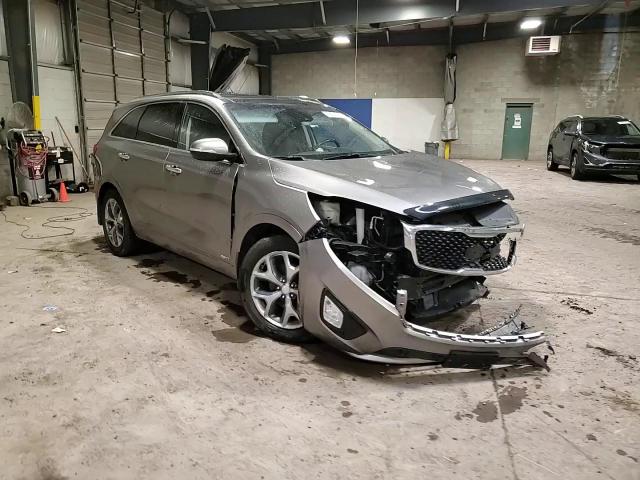 2017 Kia Sorento - Image 15