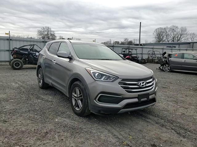 2018 Hyundai Santa Fe - Image 11
