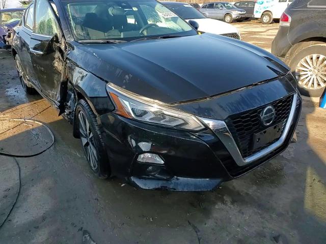 2020 Nissan Altima - Image 13