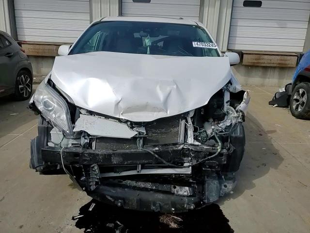 2020 Toyota Sienna - Image 11