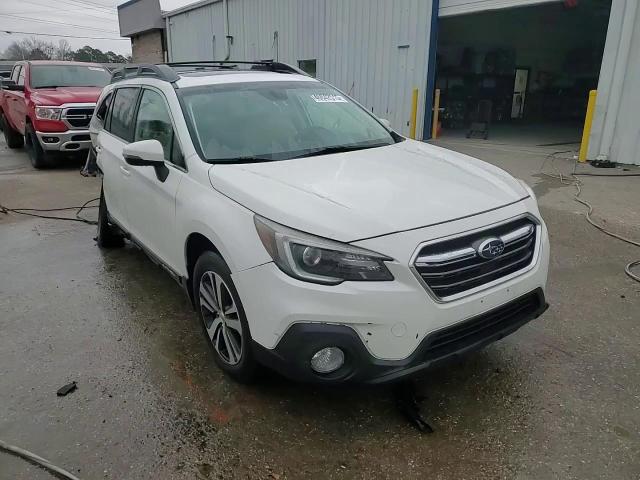 2019 Subaru Outback - Image 15
