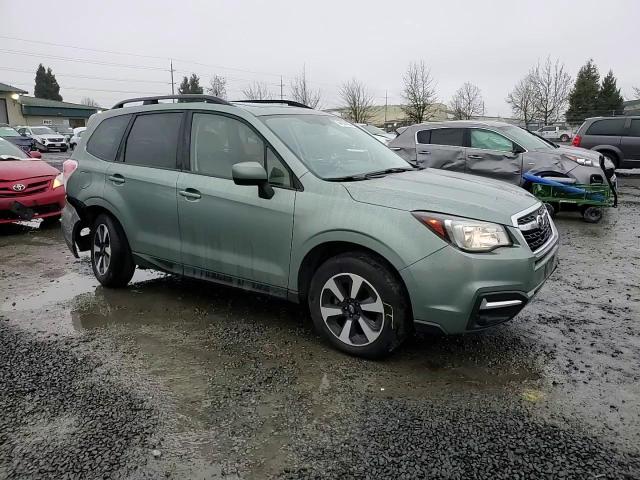 2017 Subaru Forester - Image 12