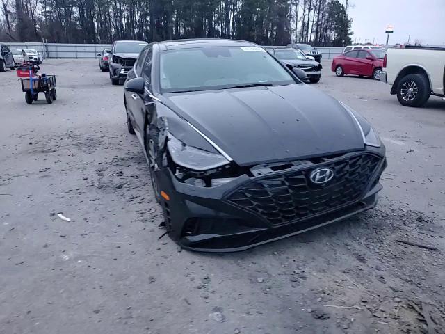 2022 Hyundai Sonata - Image 11