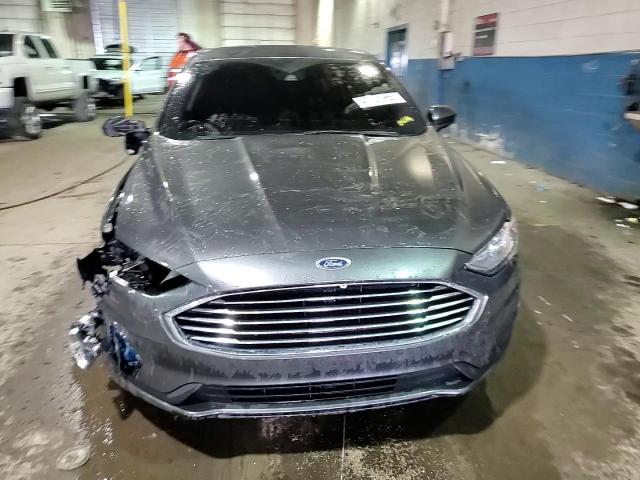 2020 Ford Fusion - Image 13