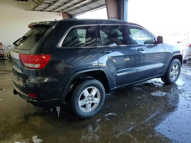 2012 Jeep Grand Cherokee - Image 14