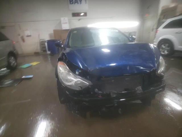 2013 Hyundai Elantra - Image 14