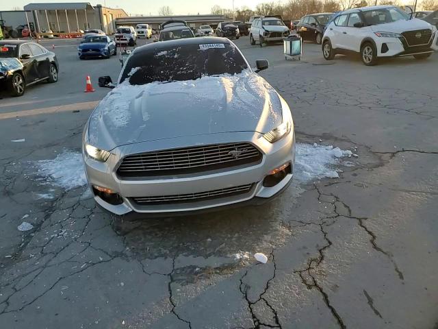 2017 Ford Mustang - Image 14