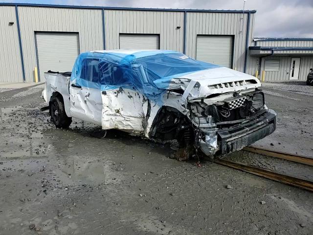 2016 Toyota Tundra - Image 11