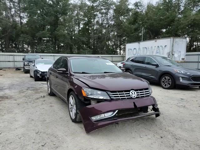 2014 Volkswagen Passat - Image 10