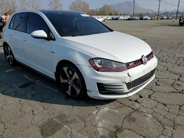 2017 Volkswagen GTI - Image 11
