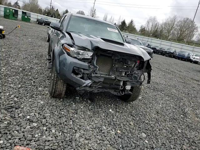 2017 Toyota Tacoma - Image 10