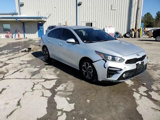 2019 Kia Forte - Image 13