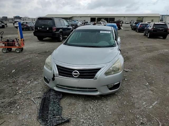 2015 Nissan Altima - Image 10