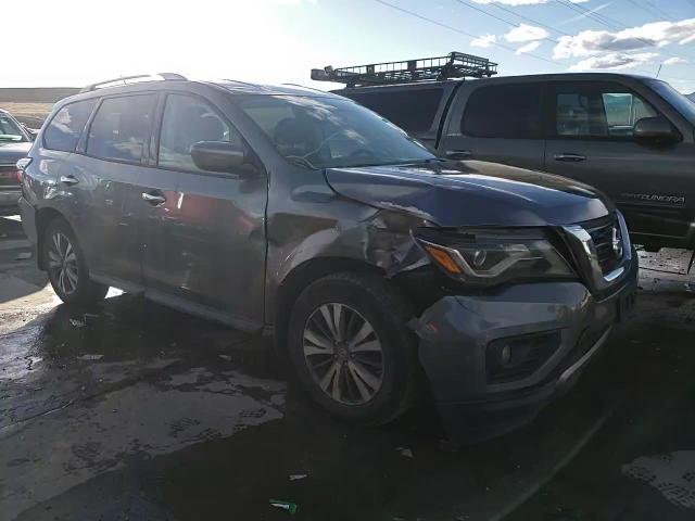 2017 Nissan Pathfinder - Image 11
