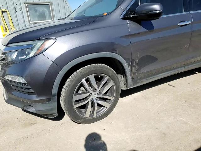 2017 Honda Pilot - Image 12