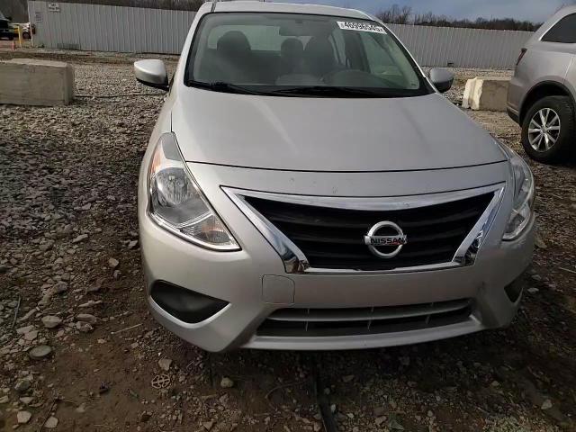 2019 Nissan Versa - Image 13