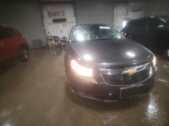 2014 Chevrolet Cruze - Image 13