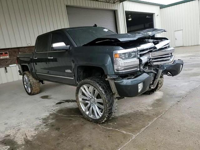 2017 Chevrolet Silverado - Image 11