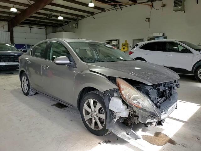 2010 Mazda 3 - Image 11