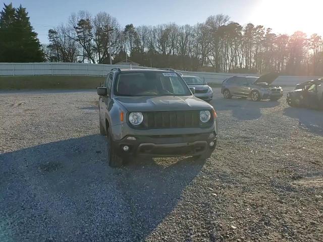 2021 Jeep Renegade - Image 11