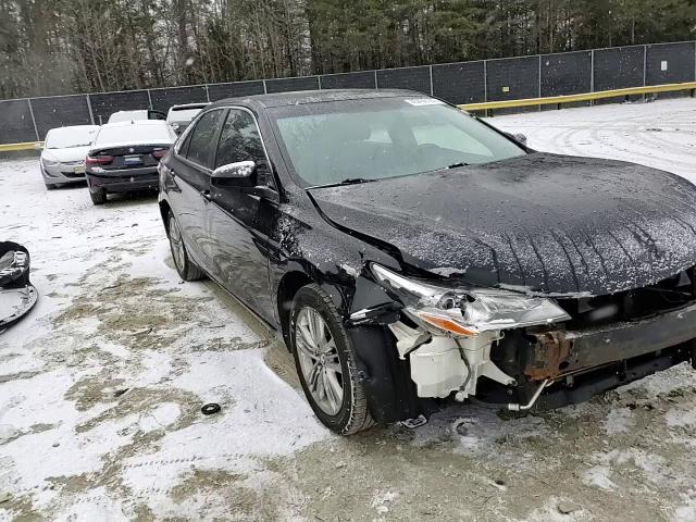 2016 Toyota Camry - Image 10