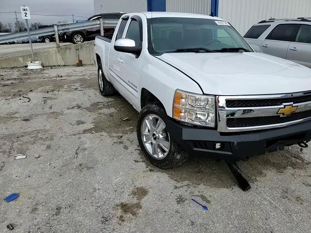 2013 Chevrolet Silverado - Image 13