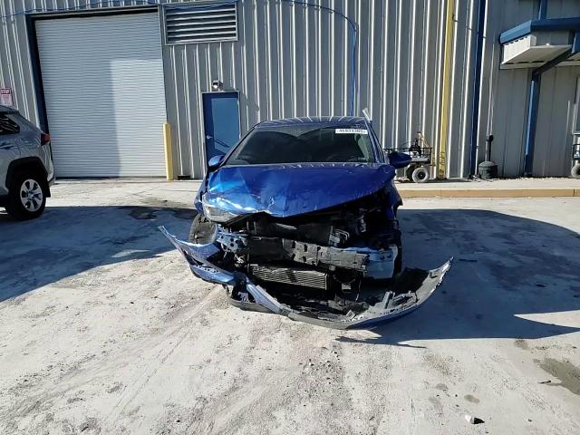 2019 Chevrolet Cruze - Image 10
