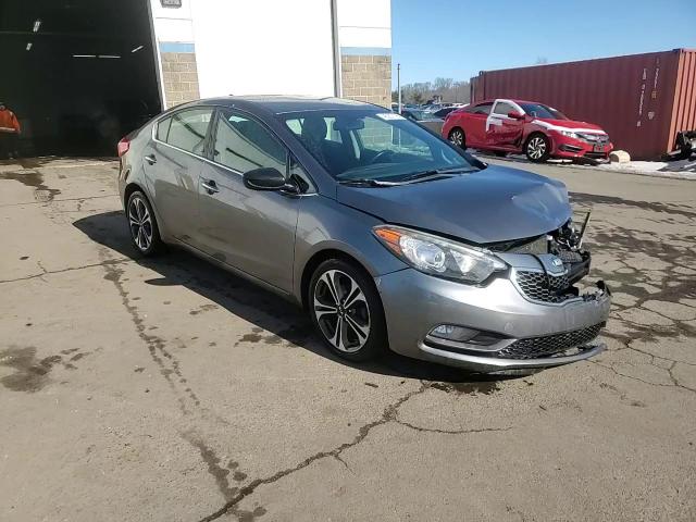 2016 Kia Forte - Image 14