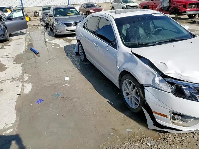 2012 Ford Fusion - Image 13