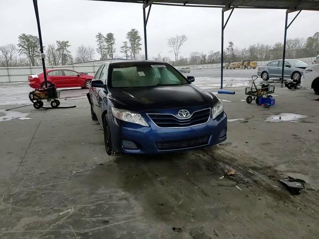 2011 Toyota Camry - Image 11