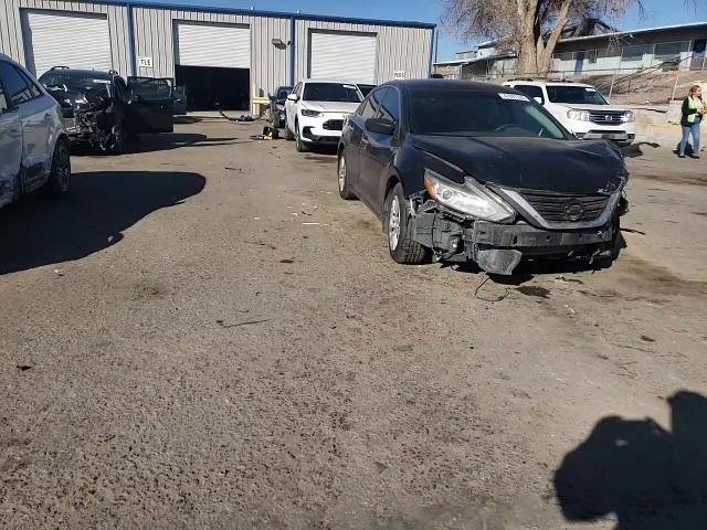 2016 Nissan Altima - Image 10