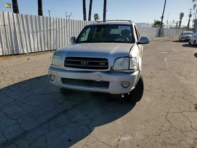 2002 Toyota Sequoia - Image 11